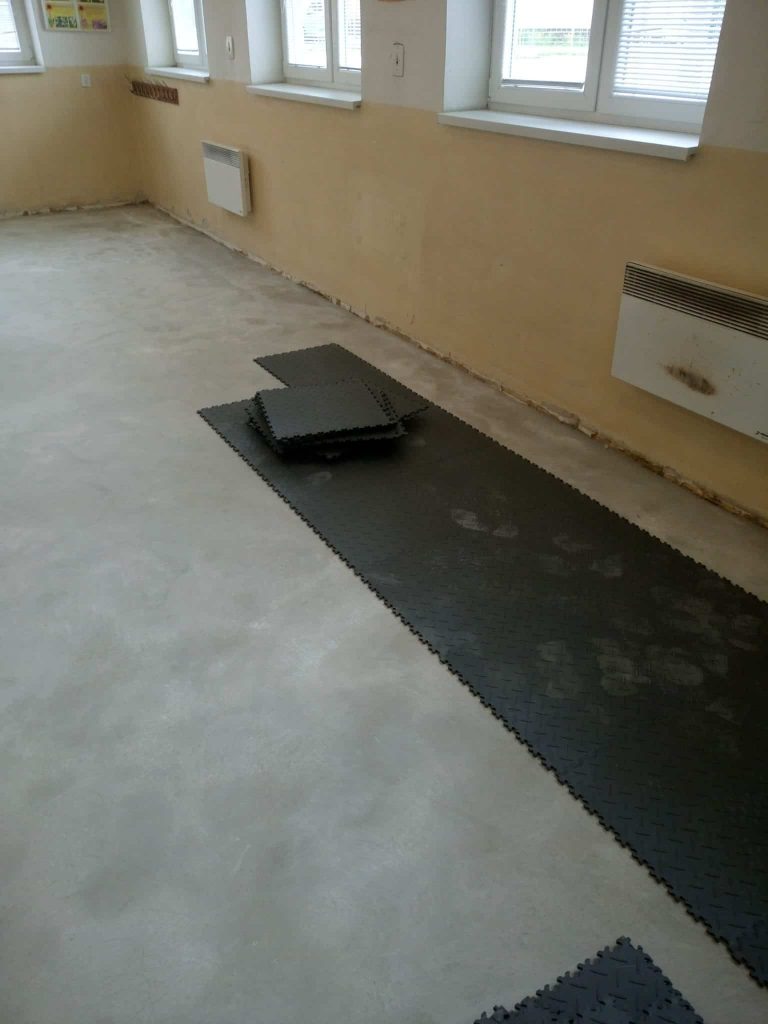 Podlaha do základnej školy, Slovensko