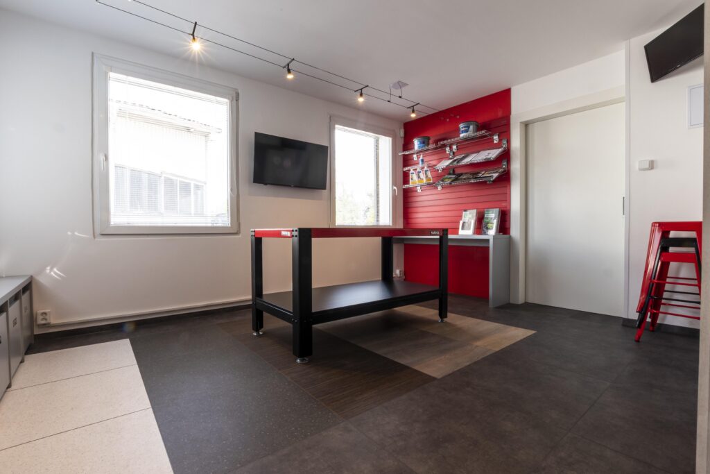 Showroom, Česko