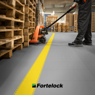 Mechanicky odolná podlaha: Priemyselné riešenia od Fortelock