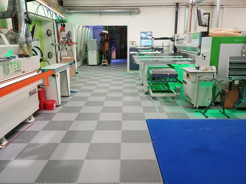 Stolárska dielňa, Česko